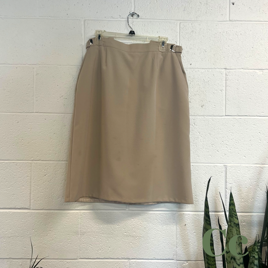 Beige business skirt